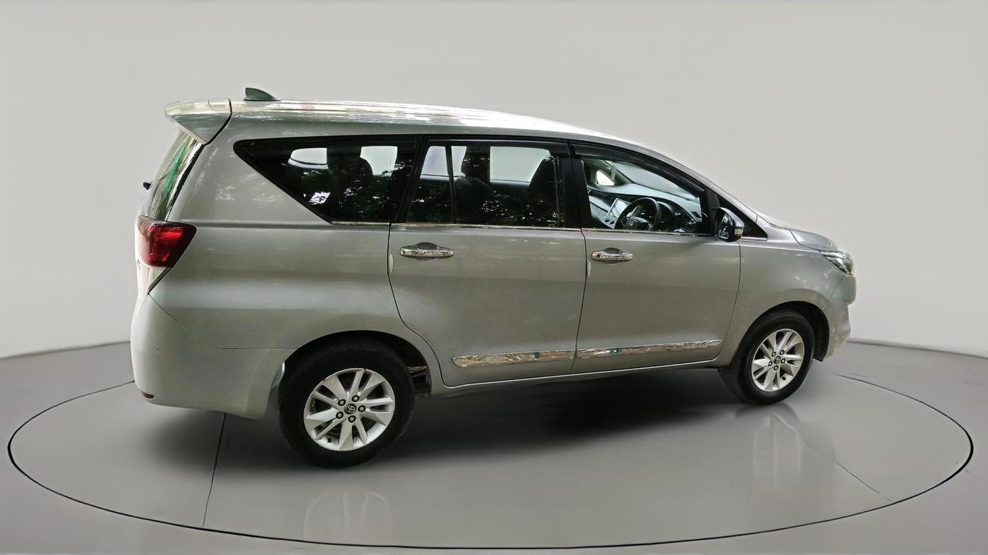 2017 Toyota Innova Crysta 2.8 GX AT 7 STR, Diesel, Automatic, 1,46,321 km, exterior
