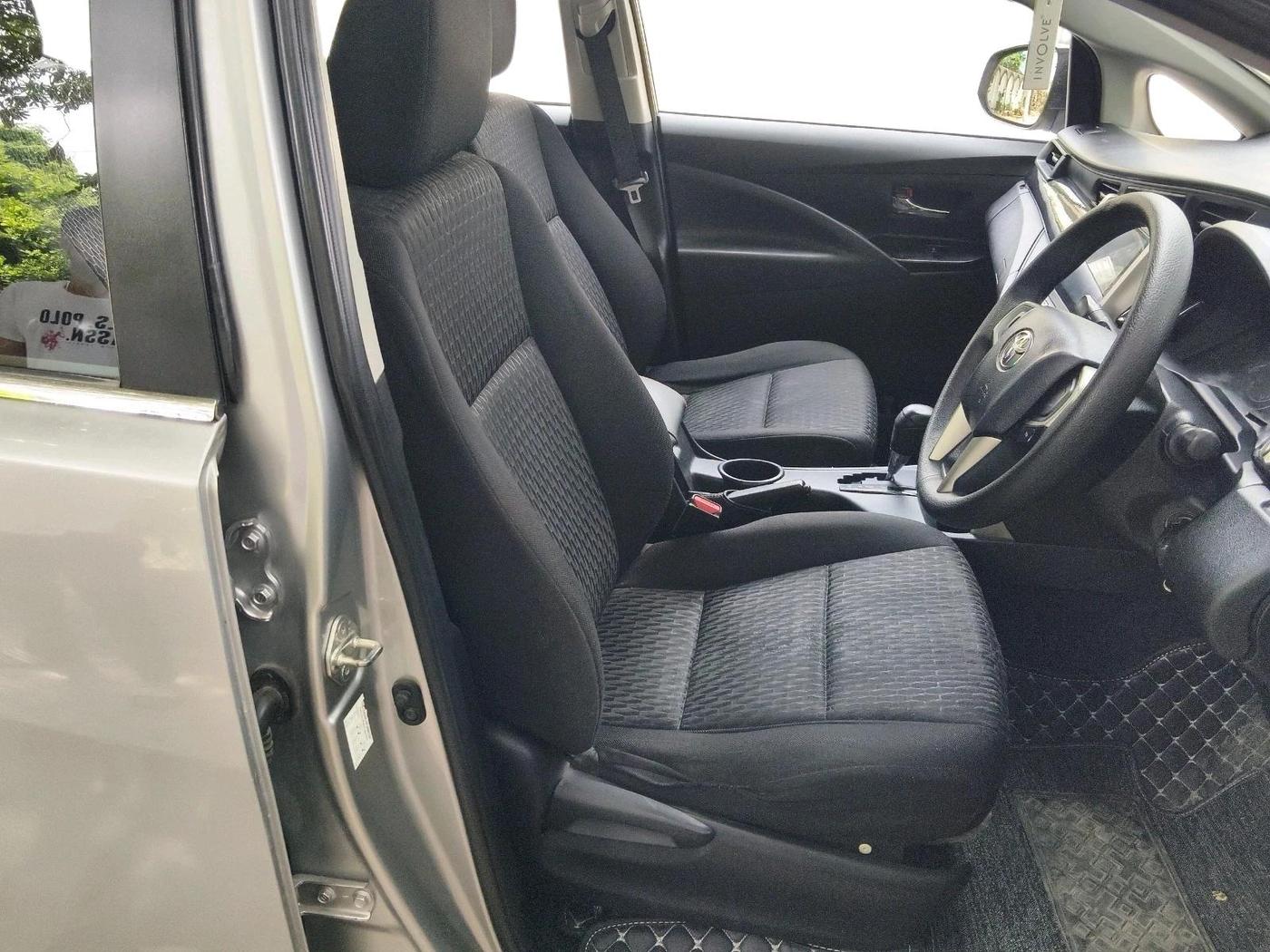 2017 Toyota Innova Crysta 2.8 GX AT 7 STR, Diesel, Automatic, 1,46,321 km, interior