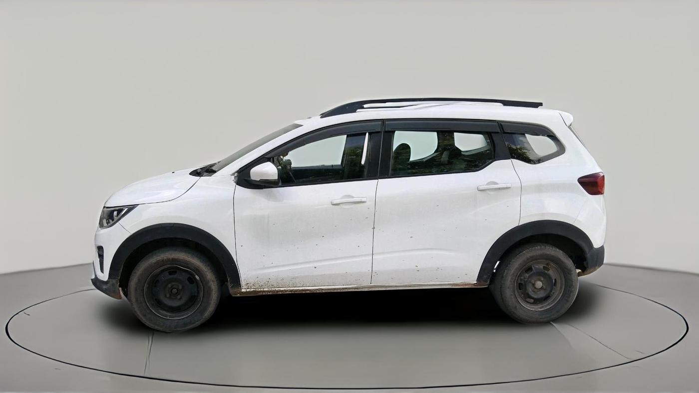 2022 Renault TRIBER RXT, Petrol, Manual, 96,591 km, exterior