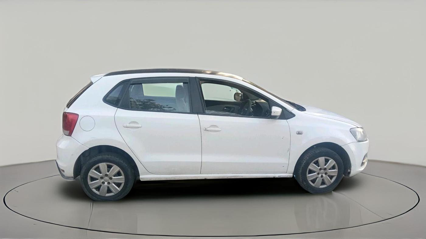 2013 Volkswagen Polo TRENDLINE 1.2L PETROL, Petrol, Manual, 1,12,384 km, exterior