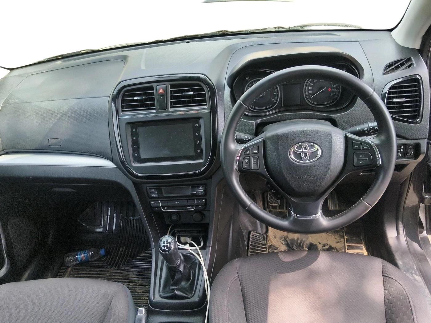 2022 Toyota URBAN CRUISER PREMIUM GRADE MT, Petrol, Manual, 12,471 km, interior
