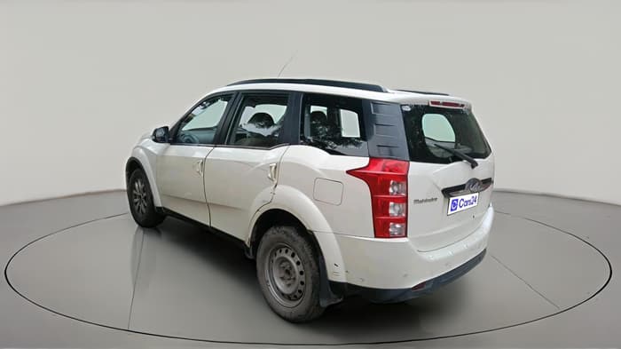 2017 Mahindra XUV500 W10, Diesel, Manual, 86,868 km, exterior