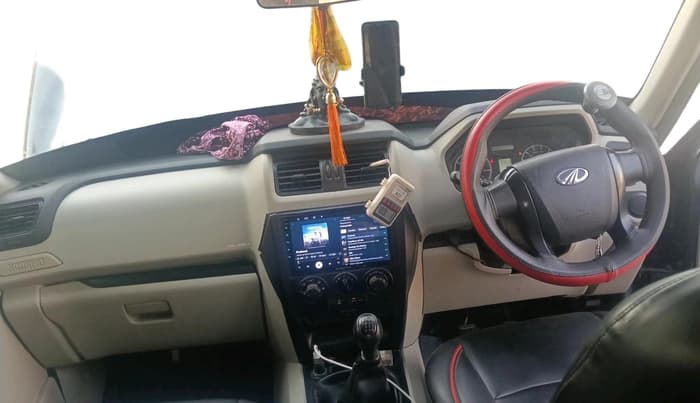 2021 Mahindra Scorpio S5, Diesel, Manual, 93,000 km, interior