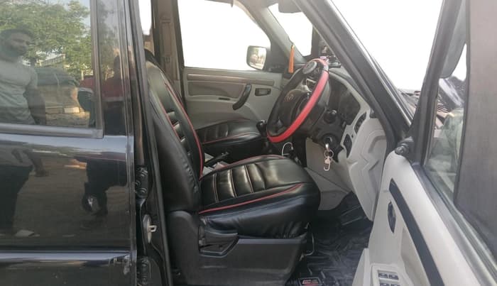 2021 Mahindra Scorpio S5, Diesel, Manual, 93,000 km, interior