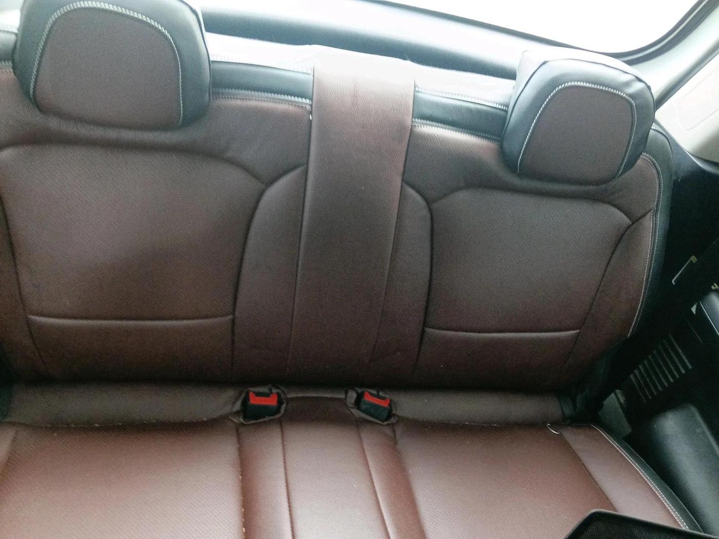 2024 Mahindra SCORPIO-N Z6 DIESEL MT 2WD 7 STR, Diesel, Manual, 65,582 km, interior