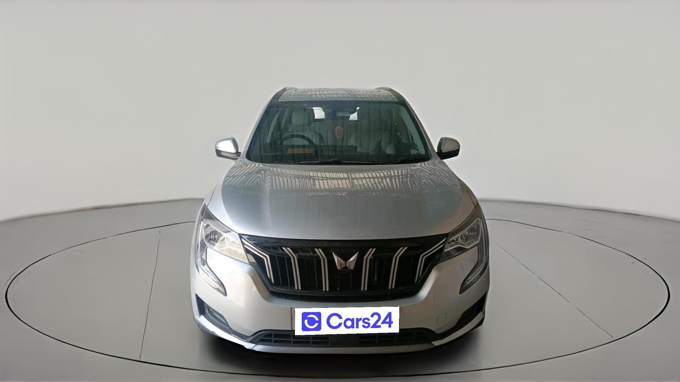 2024 Mahindra XUV700 AX 7 LUXURY P AT 7 STR, Petrol, Automatic, 7,922 km, exterior