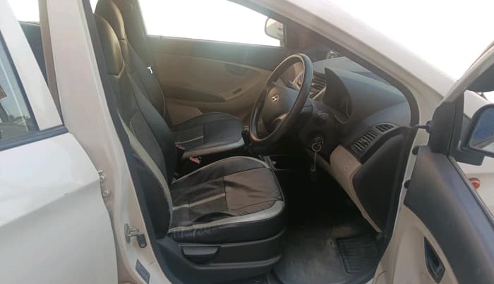 2012 Hyundai Eon MAGNA +, Petrol, Manual, 74,120 km, interior