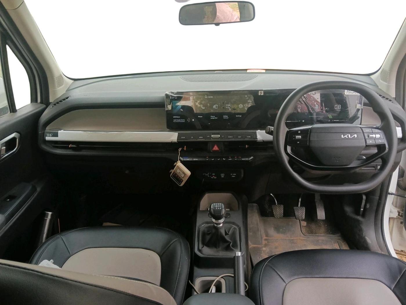 2025 KIA SYROS HTK (O) 1.0 Turbo 6MT, Petrol, Manual, 13,977 km, interior
