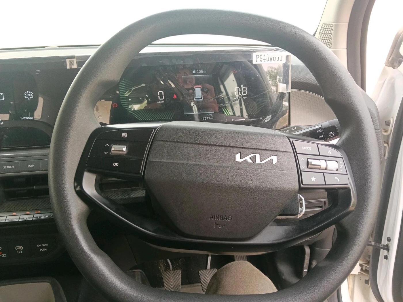 2025 KIA SYROS HTK (O) 1.0 Turbo 6MT, Petrol, Manual, 13,977 km, interior