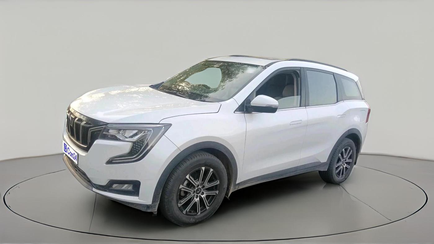 2023 Mahindra XUV700 AX 7 D AT 7 STR, Diesel, Automatic, 23,008 km, exterior