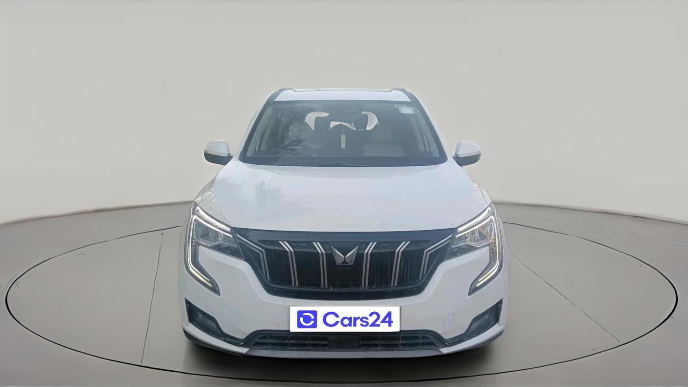 2023 Mahindra XUV700 AX 7 D AT 7 STR, Diesel, Automatic, 23,008 km, exterior