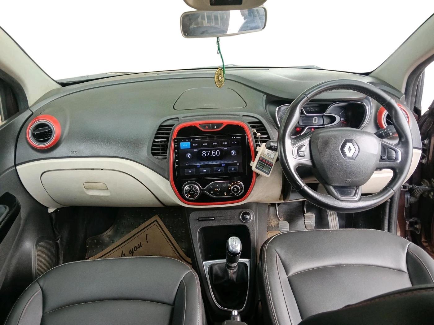 2019 Renault Captur PLATINE DIESEL DUAL TONE, Diesel, Manual, 1,58,496 km, interior