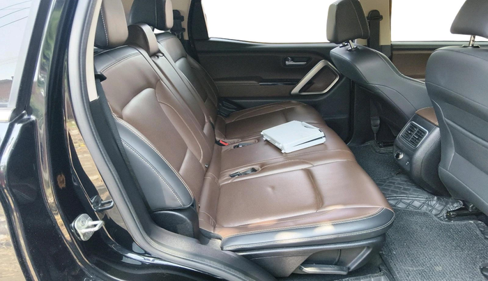 2023 Mahindra SCORPIO-N Z8 L DIESEL AT 2WD 7 STR, Diesel, Automatic, 26,627 km, interior