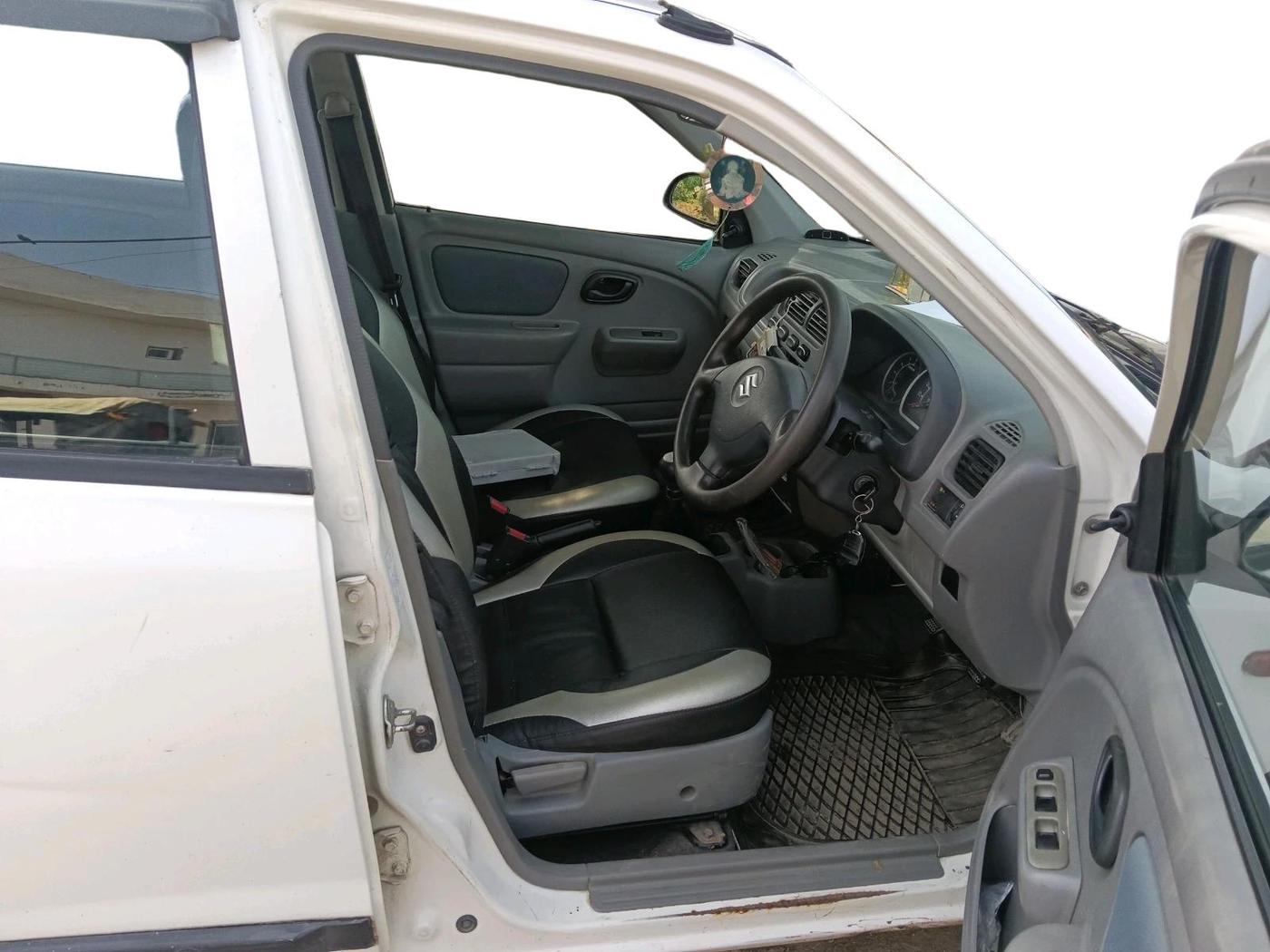 2011 Maruti Alto K10 VXI, Petrol, Manual, 84,182 km, interior