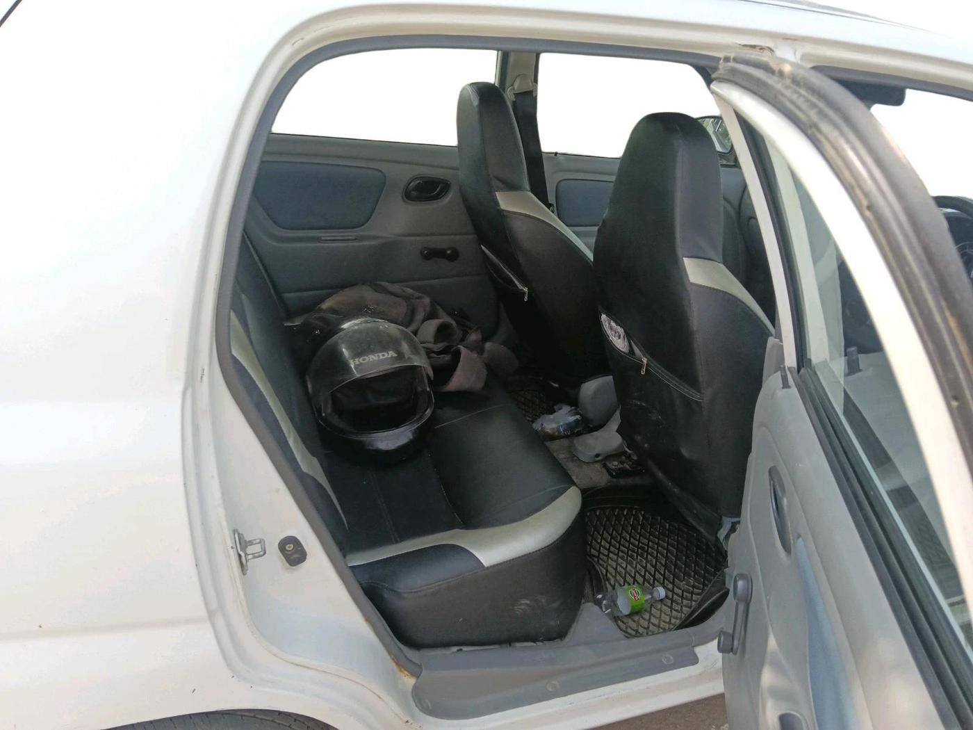 2011 Maruti Alto K10 VXI, Petrol, Manual, 84,182 km, interior