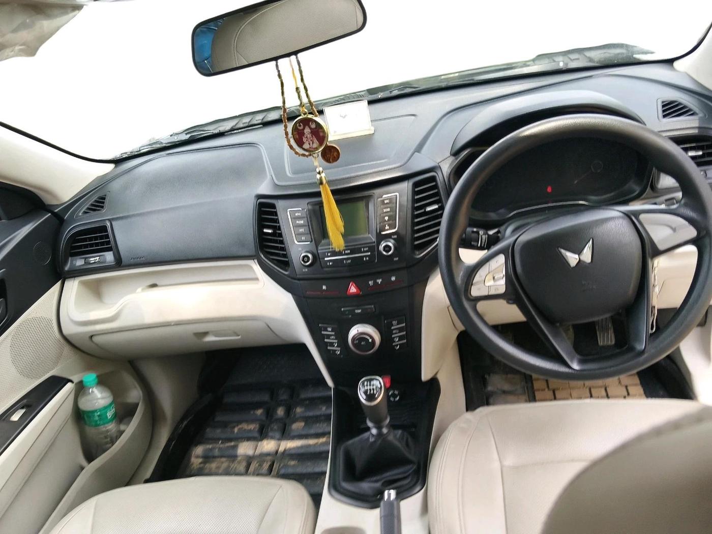 2022 Mahindra XUV300 W6 1.5 Sunroof Diesel, Diesel, Manual, 65,620 km, interior