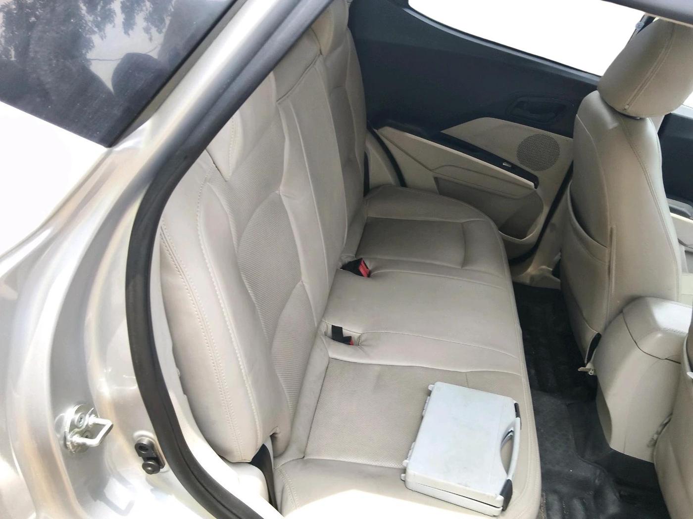 2022 Mahindra XUV300 W6 1.5 Sunroof Diesel, Diesel, Manual, 65,620 km, interior