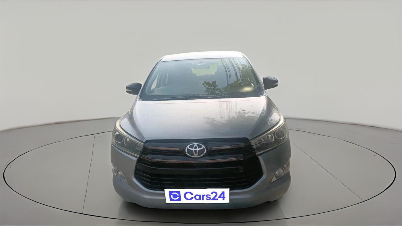 2017 Toyota Innova Crysta 2.4 VX 7 STR, Diesel, Manual, 1,54,844 km, exterior