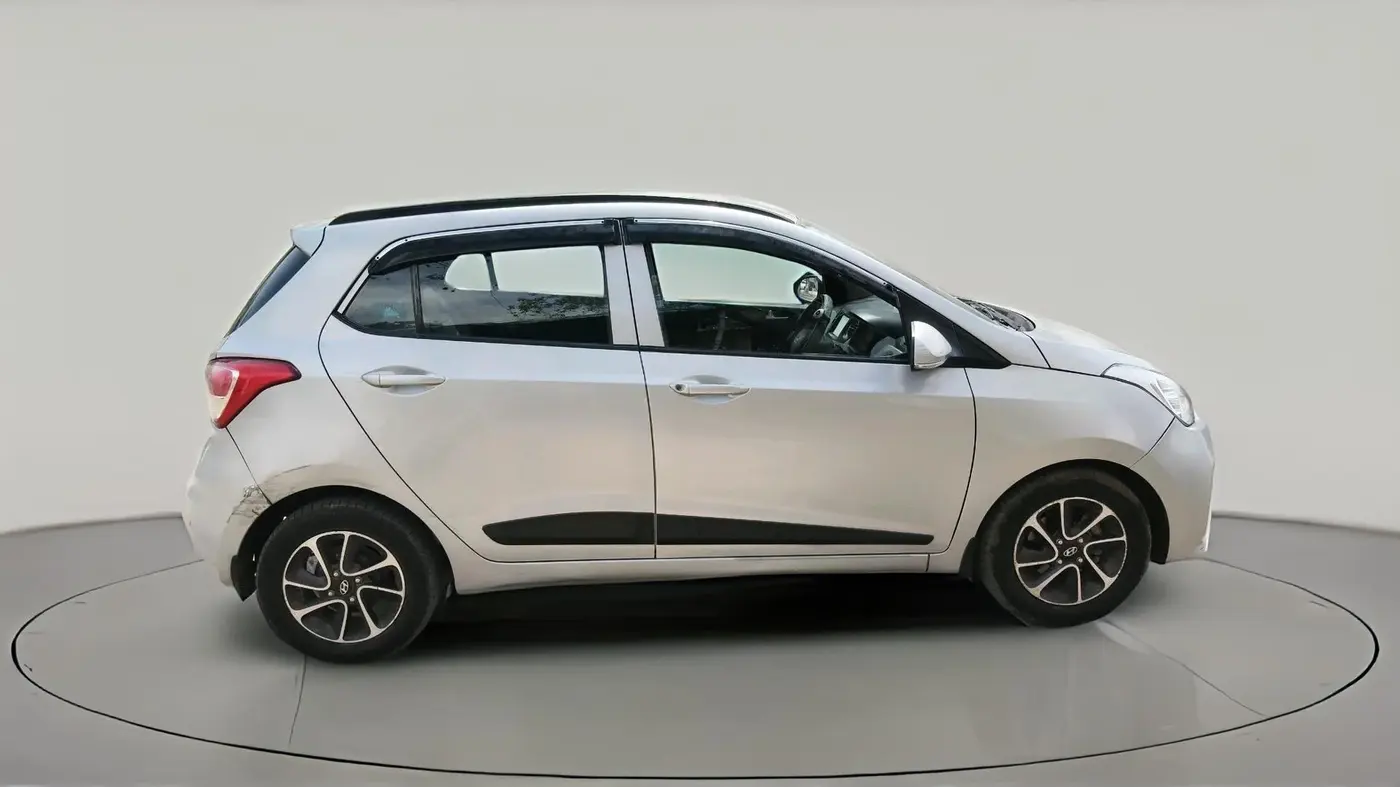 2017 Hyundai Grand i10 SPORTZ AT 1.2 KAPPA VTVT, Petrol, Automatic, 81,307 km, exterior