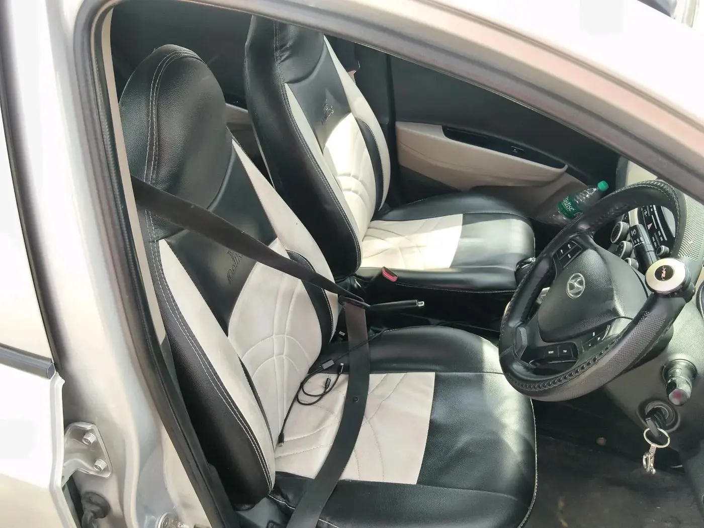 2017 Hyundai Grand i10 SPORTZ AT 1.2 KAPPA VTVT, Petrol, Automatic, 81,307 km, interior