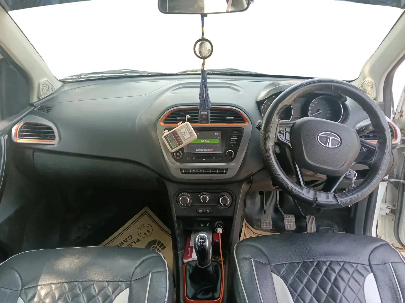 2018 Tata TIAGO NRG PETROL, Petrol, Manual, 99,654 km, interior