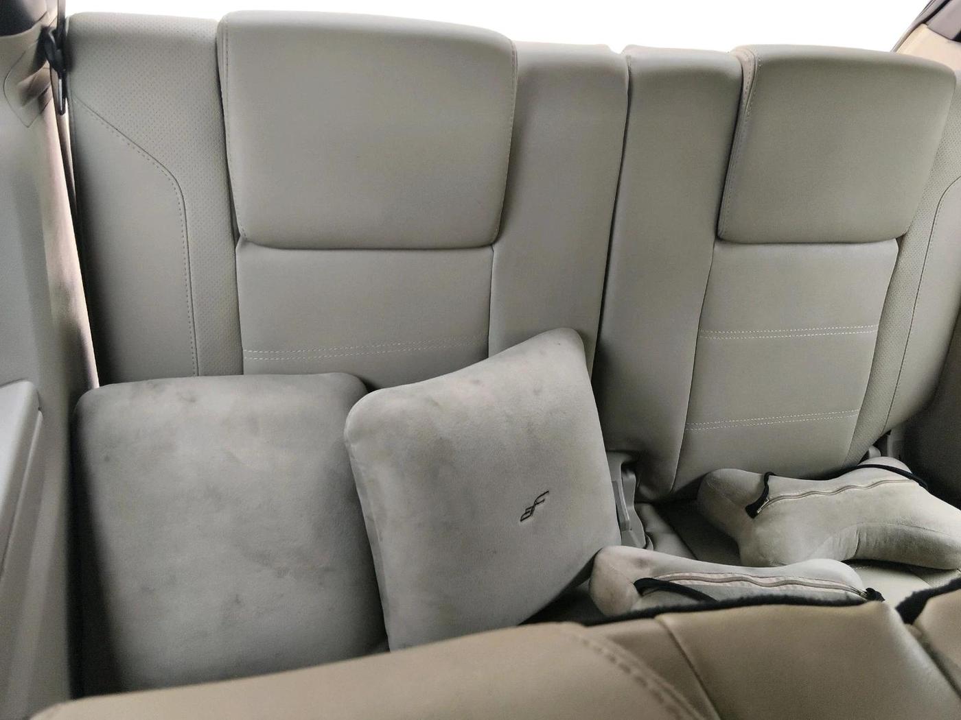 2019 Ford Endeavour TITANIUM PLUS 2.2 4X2 AT SUNROOF, Diesel, Automatic, 1,02,255 km, interior