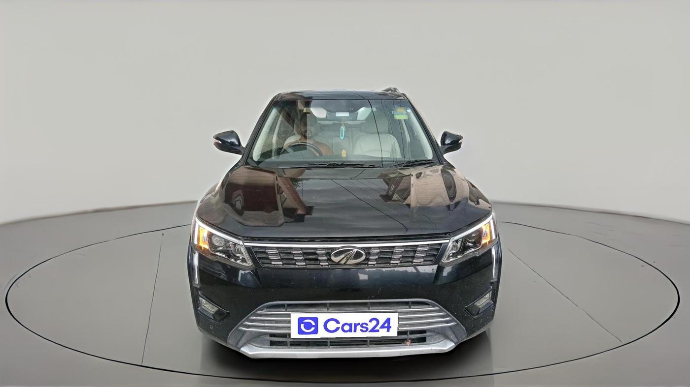 2021 Mahindra XUV300 W8 (O) 1.2 PETROL, Petrol, Manual, 26,331 km, exterior