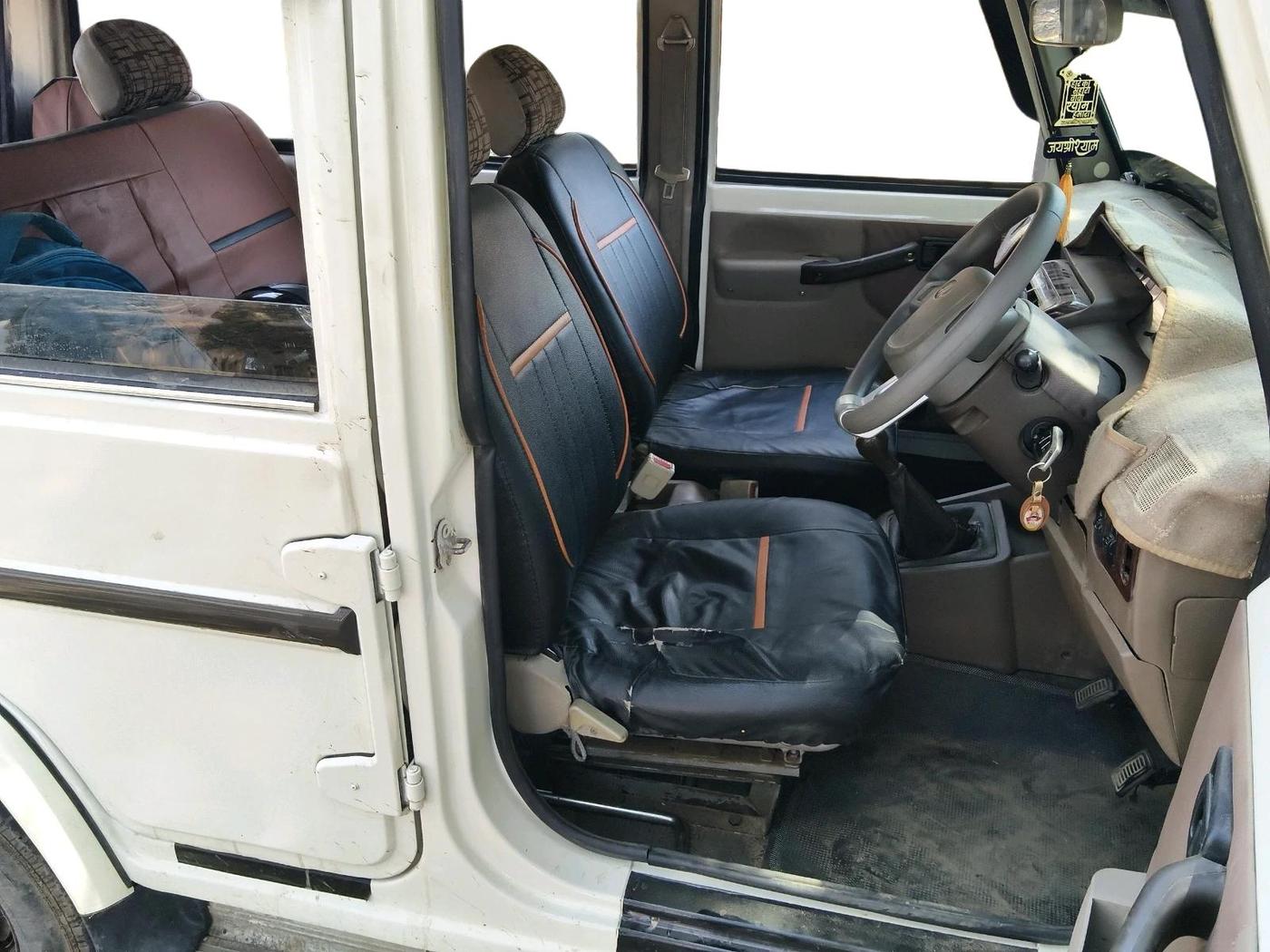 2012 Mahindra Bolero ZLX BS IV, Diesel, Manual, 1,83,002 km, interior