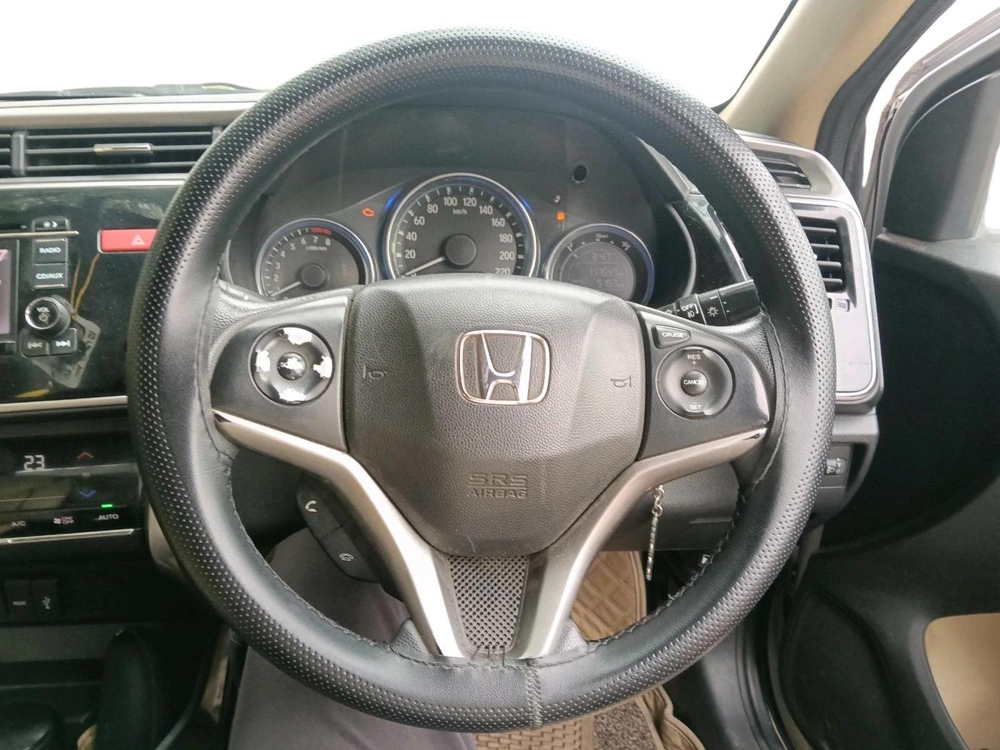2014 Honda City 1.5L I-VTEC V MT, Petrol, Manual, 1,17,547 km, interior