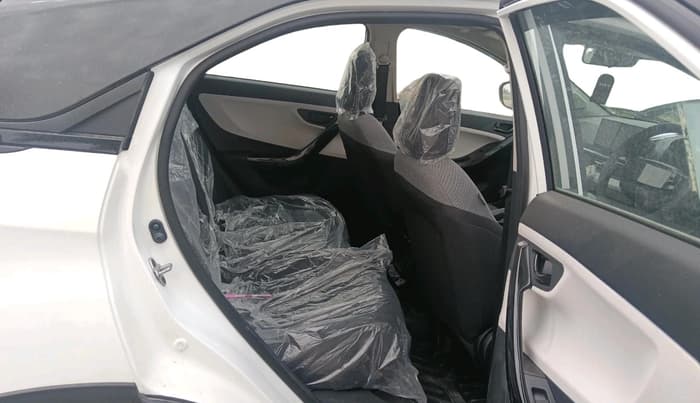 2026 Tata NEXON Creative Plus (PS) 1.2 iCNG, CNG, Manual, 5,736 km, interior