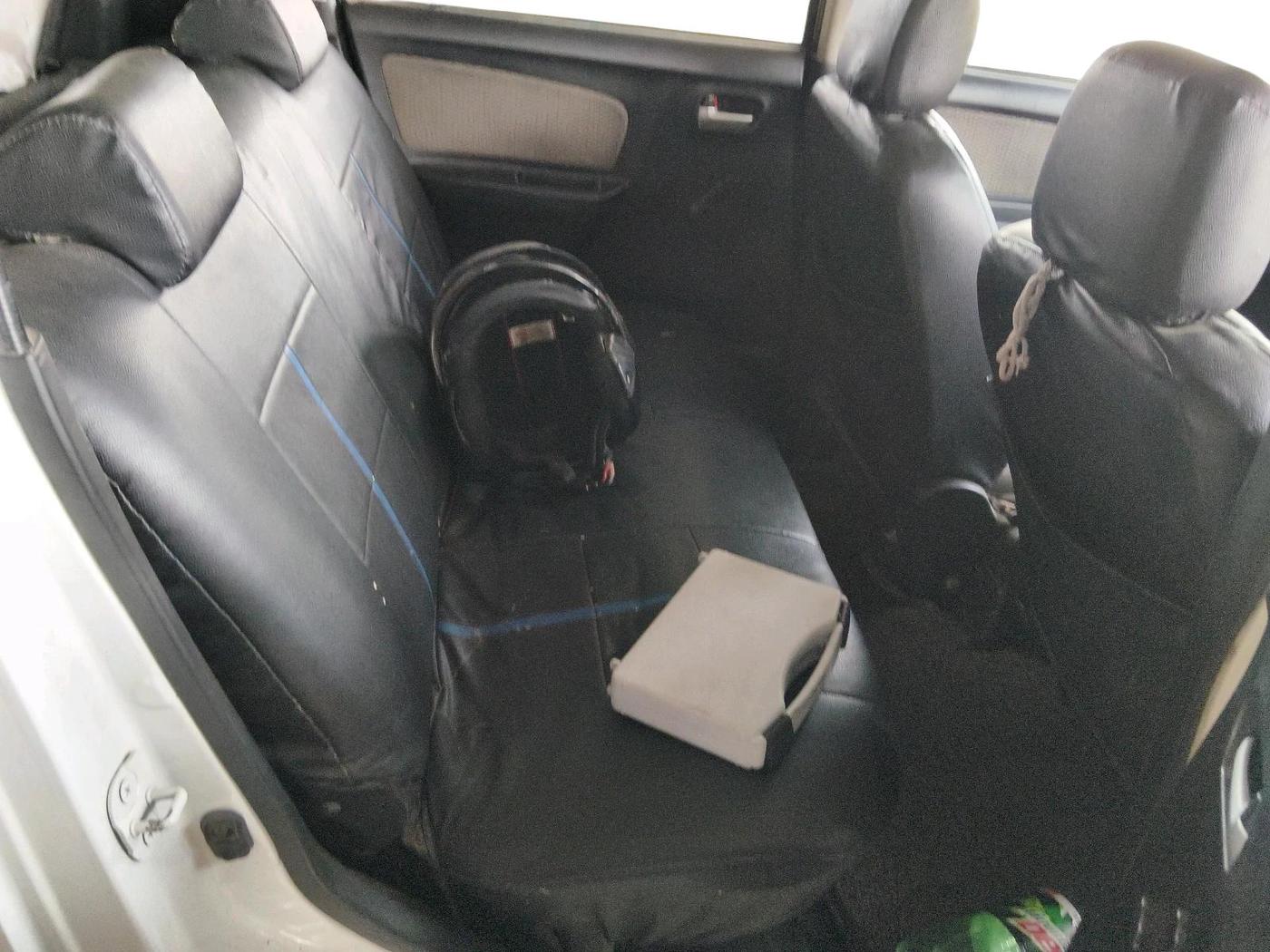 2016 Maruti Wagon R 1.0 LXI CNG, CNG, Manual, 78,383 km, interior