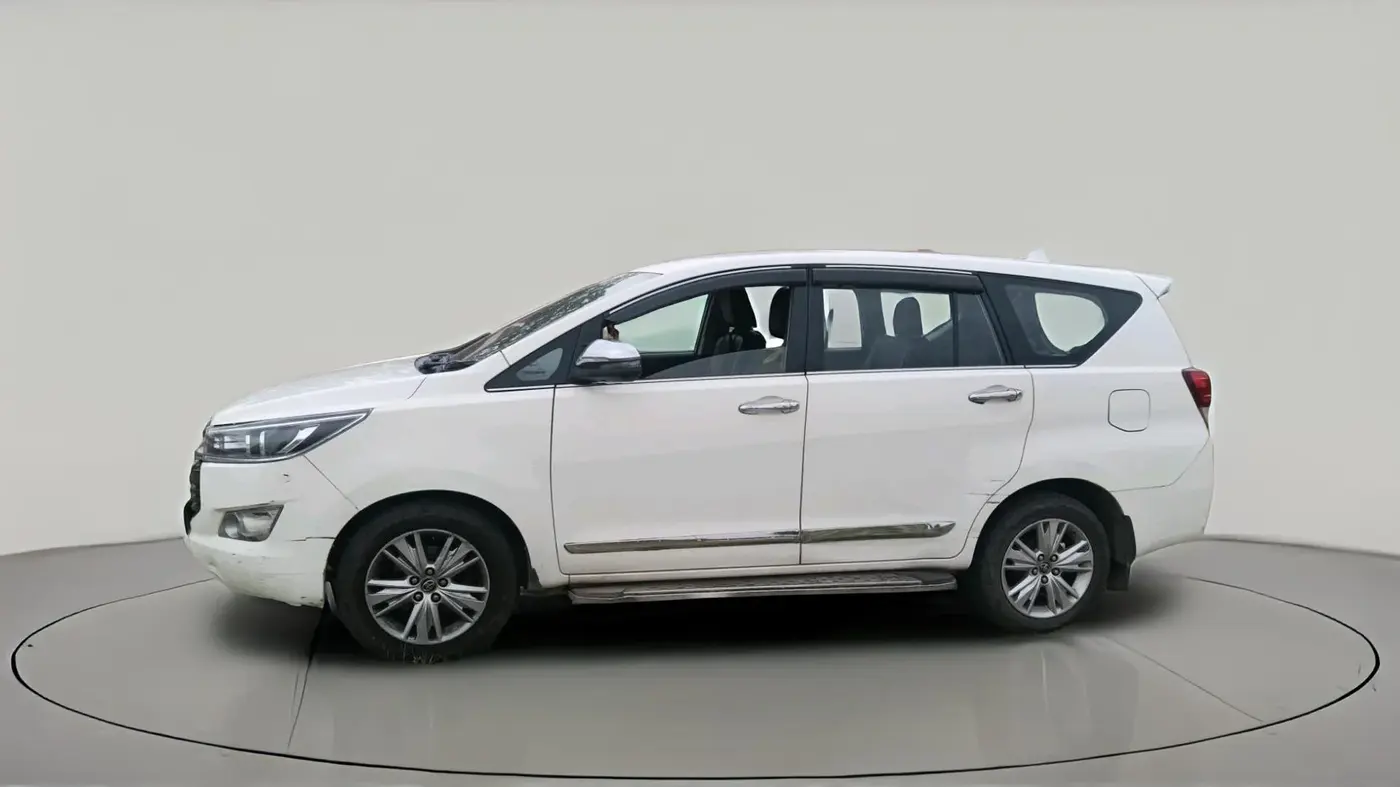 2018 Toyota Innova Crysta 2.4 ZX 7 STR, Diesel, Manual, 1,17,747 km, exterior