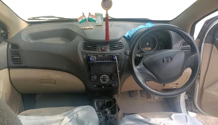 2014 Hyundai Eon MAGNA +, Petrol, Manual, 87,933 km, interior