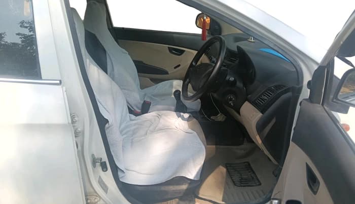 2014 Hyundai Eon MAGNA +, Petrol, Manual, 87,933 km, interior