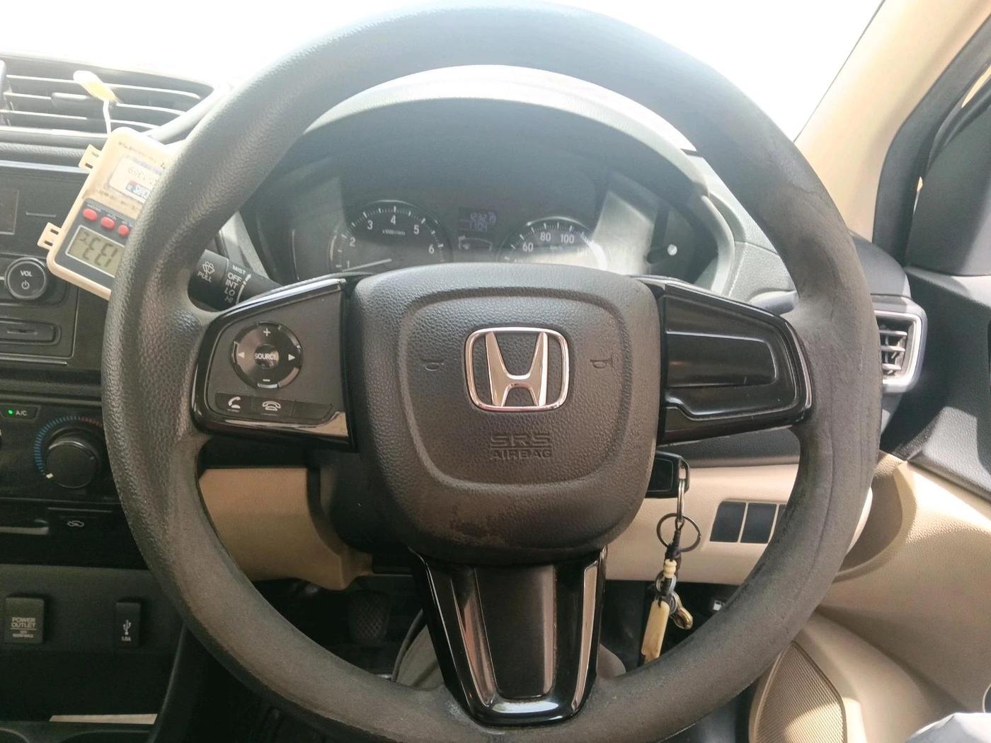 2020 Honda Amaze 1.2L I-VTEC S, Petrol, Manual, 1,23,219 km, interior