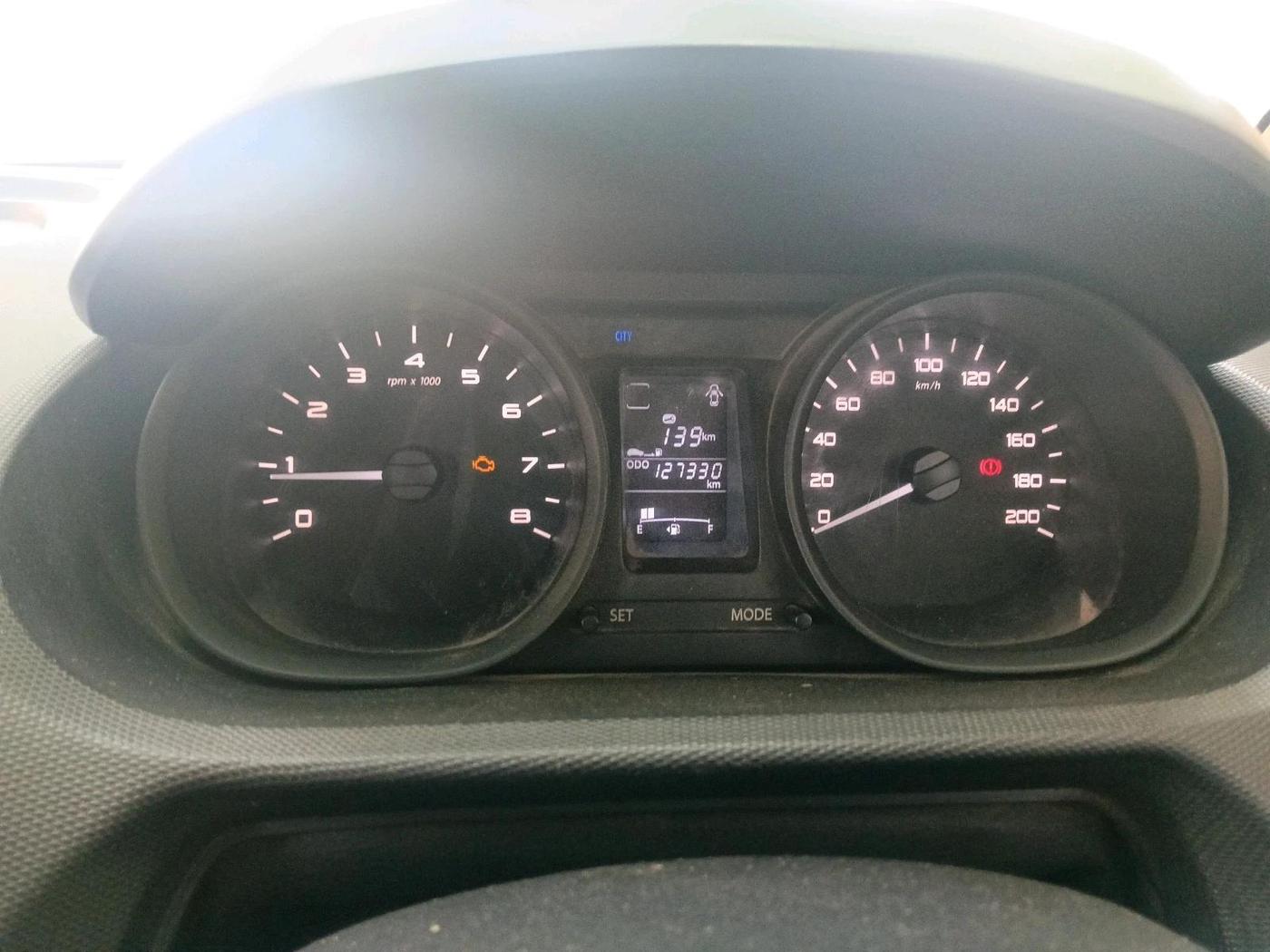 2016 Tata Tiago XT PETROL, Petrol, Manual, 1,27,337 km, interior