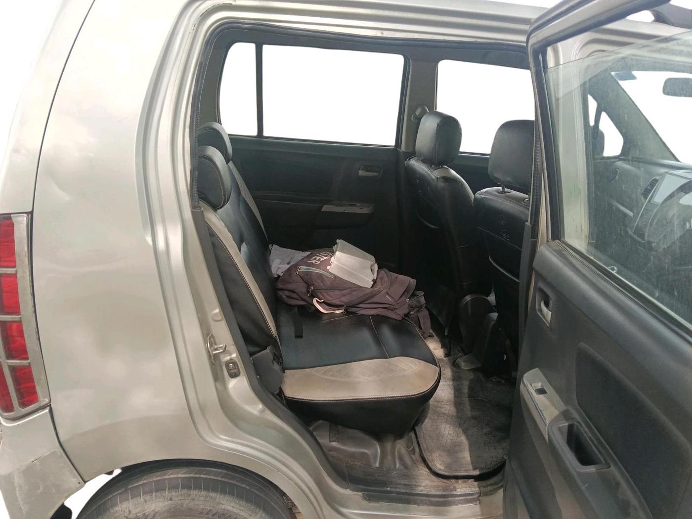2011 Maruti Wagon R 1.0 VXI, Petrol, Manual, 1,59,163 km, interior