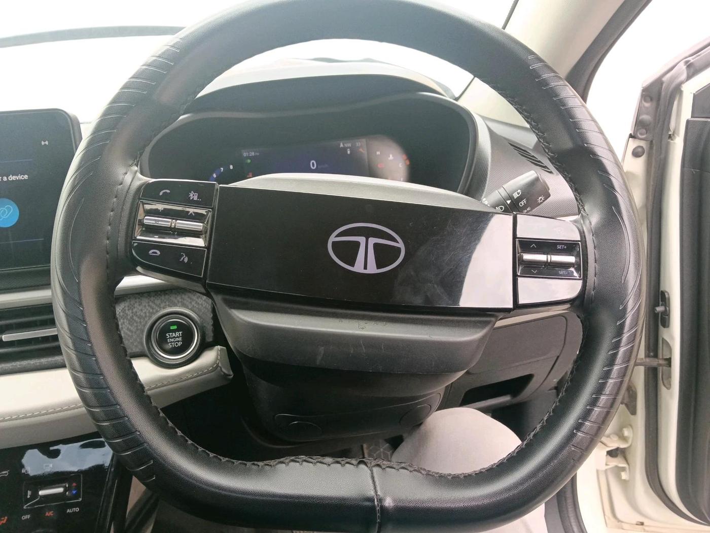 2023 Tata NEXON CREATIVE + SUNROOF 1.2 PETROL, Petrol, Manual, 38,958 km, interior