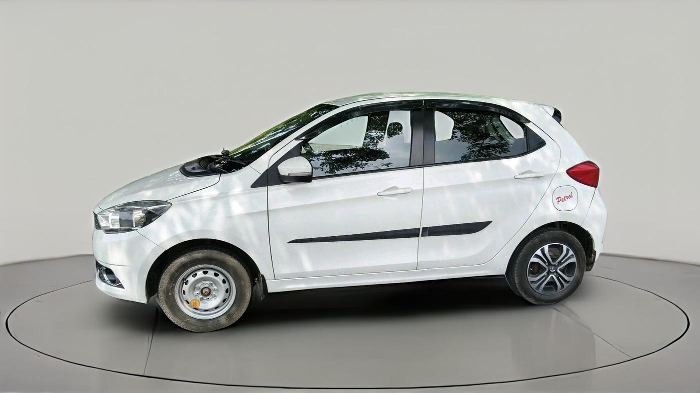 2019 Tata Tiago XZ PETROL, Petrol, Manual, 61,820 km, exterior