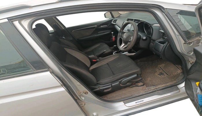 2017 Honda WR-V 1.5L I-DTEC VX MT, Diesel, Manual, 1,35,411 km, interior