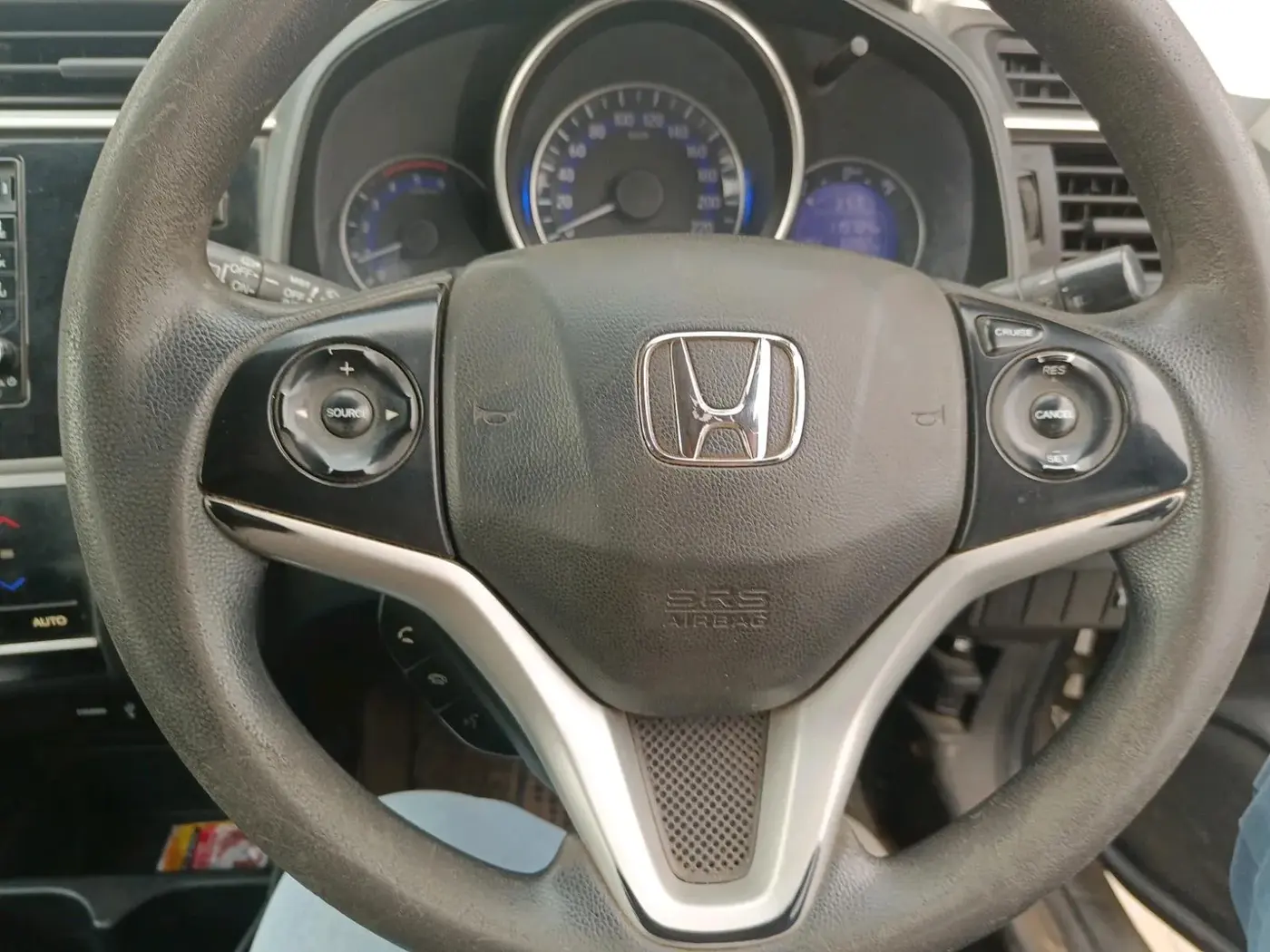 2017 Honda WR-V 1.5L I-DTEC VX MT, Diesel, Manual, 1,35,411 km, interior