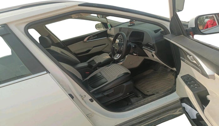 2024 KIA CARENS Prestige 1.5 Turbo Petrol IMT 7 STR, Petrol, Manual, 29,200 km, interior