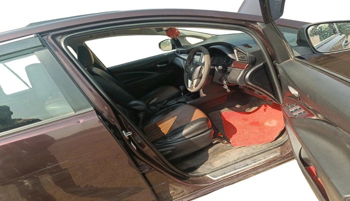 2016 Toyota Innova Crysta 2.8 GX AT 7 STR, Diesel, Automatic, 1,16,543 km, interior