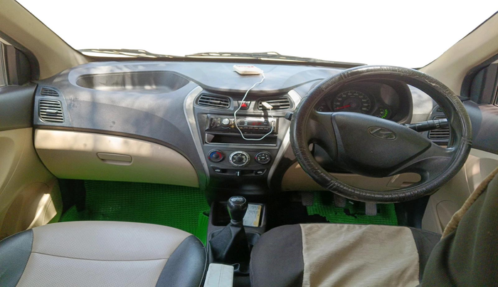 2015 Hyundai Eon ERA +, Petrol, Manual, 1,23,886 km, interior