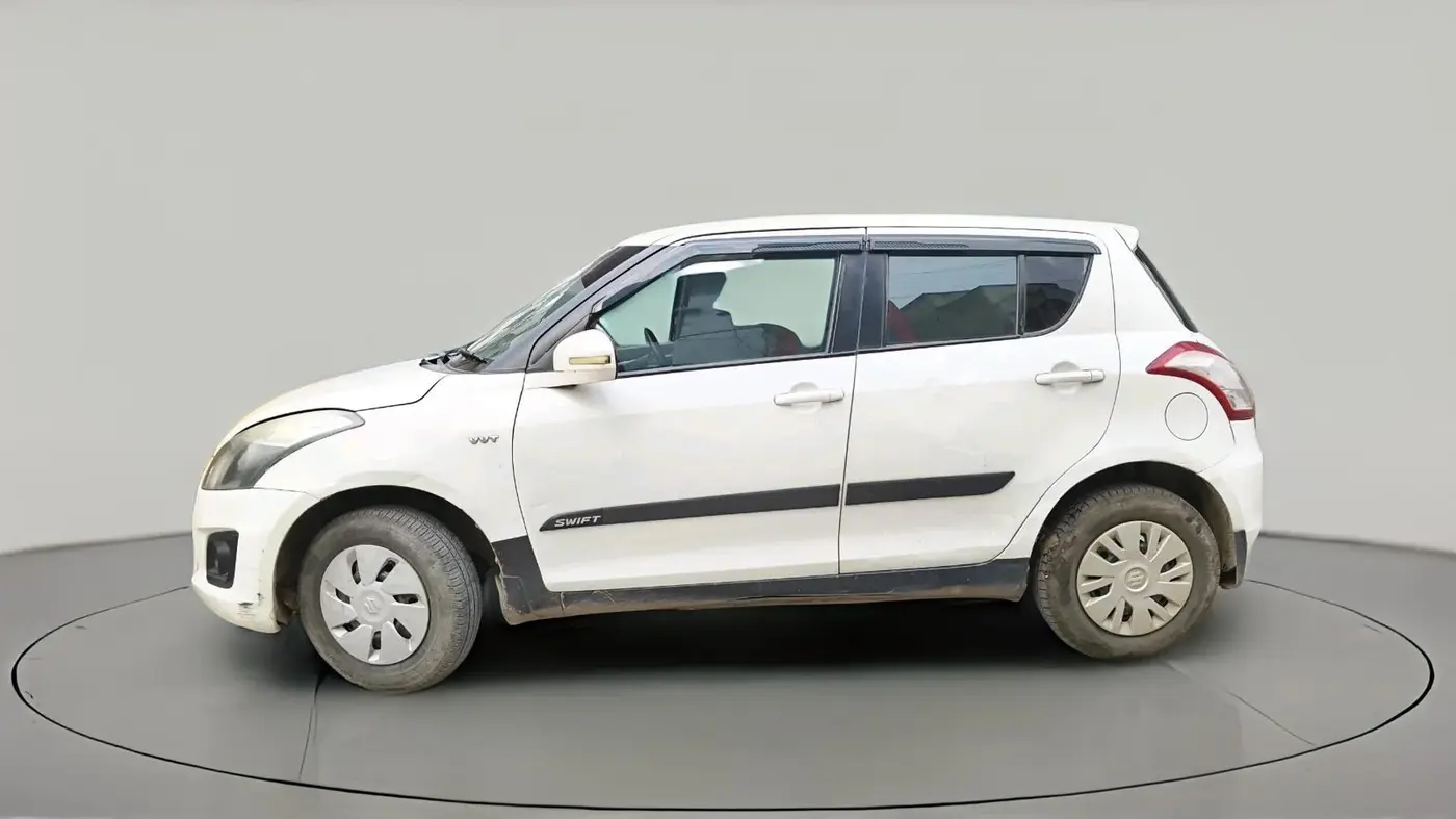 2012 Maruti Swift VXI, CNG, Manual, 1,47,641 km, exterior