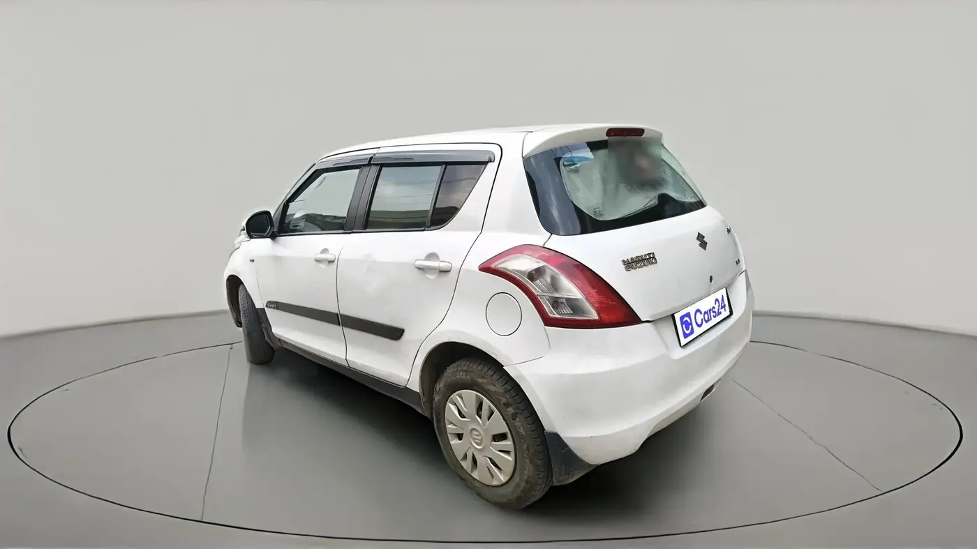 2012 Maruti Swift VXI, CNG, Manual, 1,47,641 km, exterior