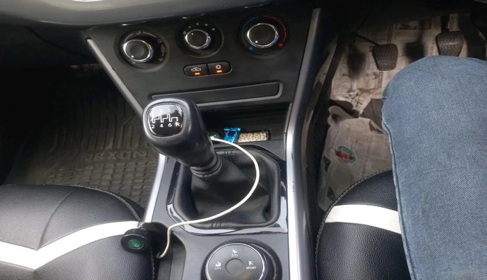 2021 Tata NEXON XE PETROL, Petrol, Manual, 41,574 km, interior