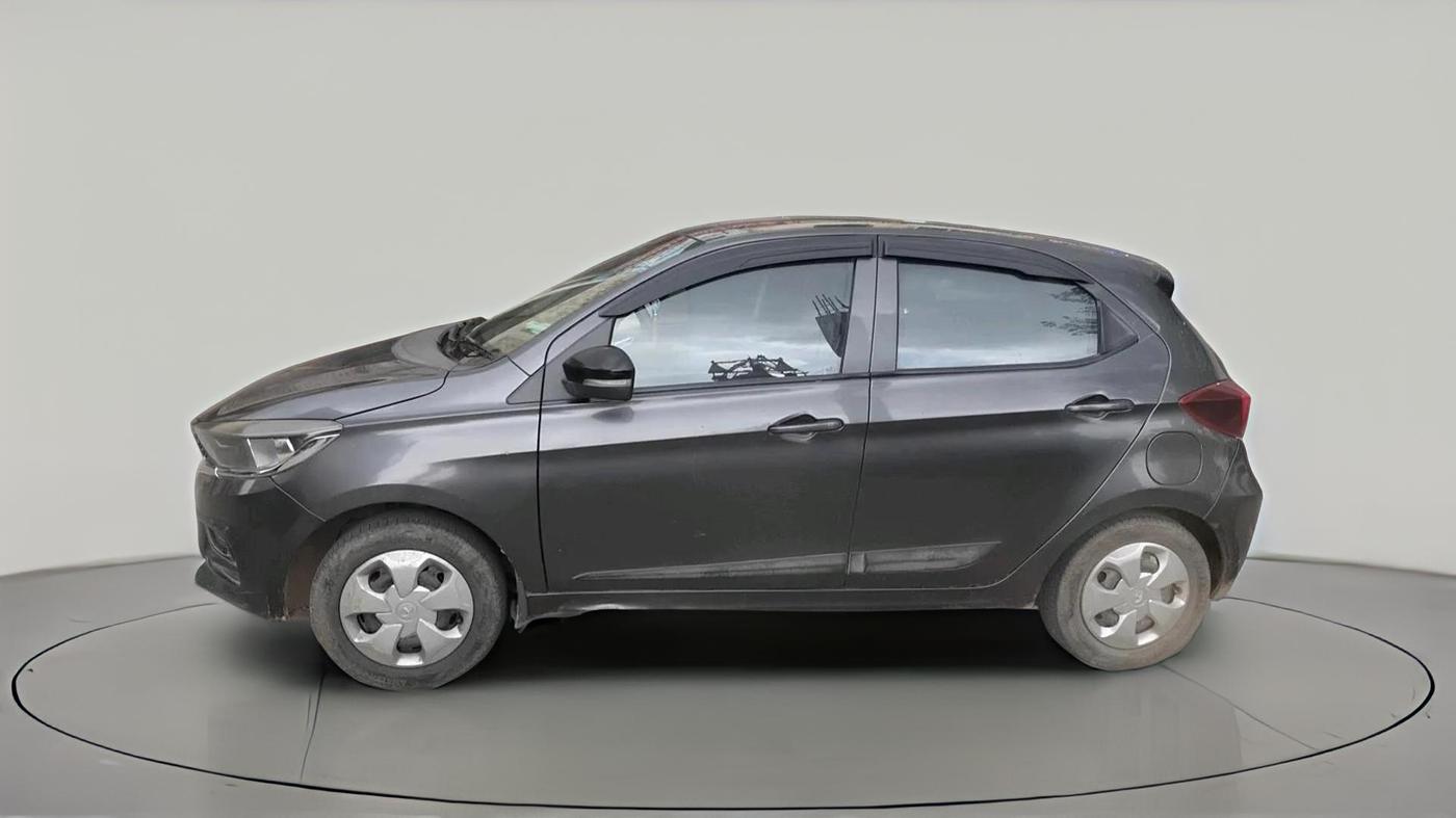 2022 Tata Tiago XT PETROL, CNG, Manual, 1,09,149 km, exterior
