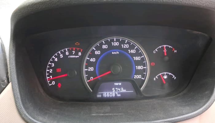 2014 Hyundai Grand i10 SPORTZ 1.2 KAPPA VTVT, CNG, Manual, 1,66,087 km, interior