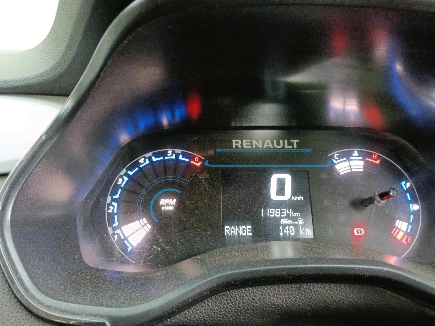 2023 Renault TRIBER RXZ, Petrol, Manual, 1,19,834 km, interior